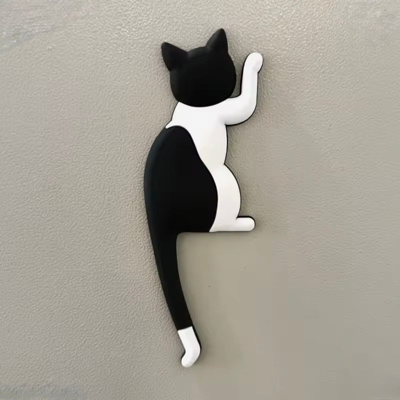 Flexible Cat with a Tail Hook | Magnet