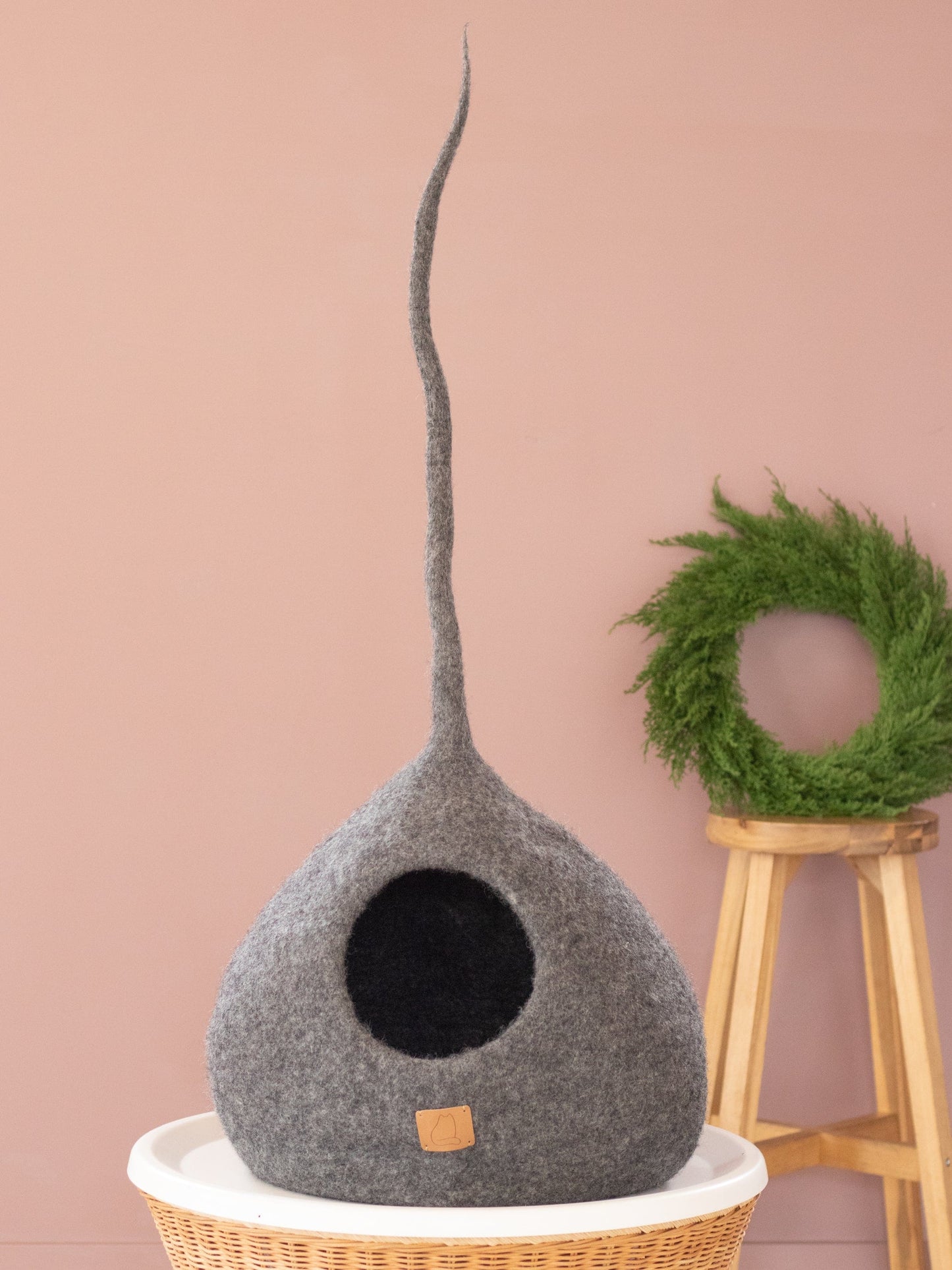 Stone Gray | Tail Style Cave Cat Bed