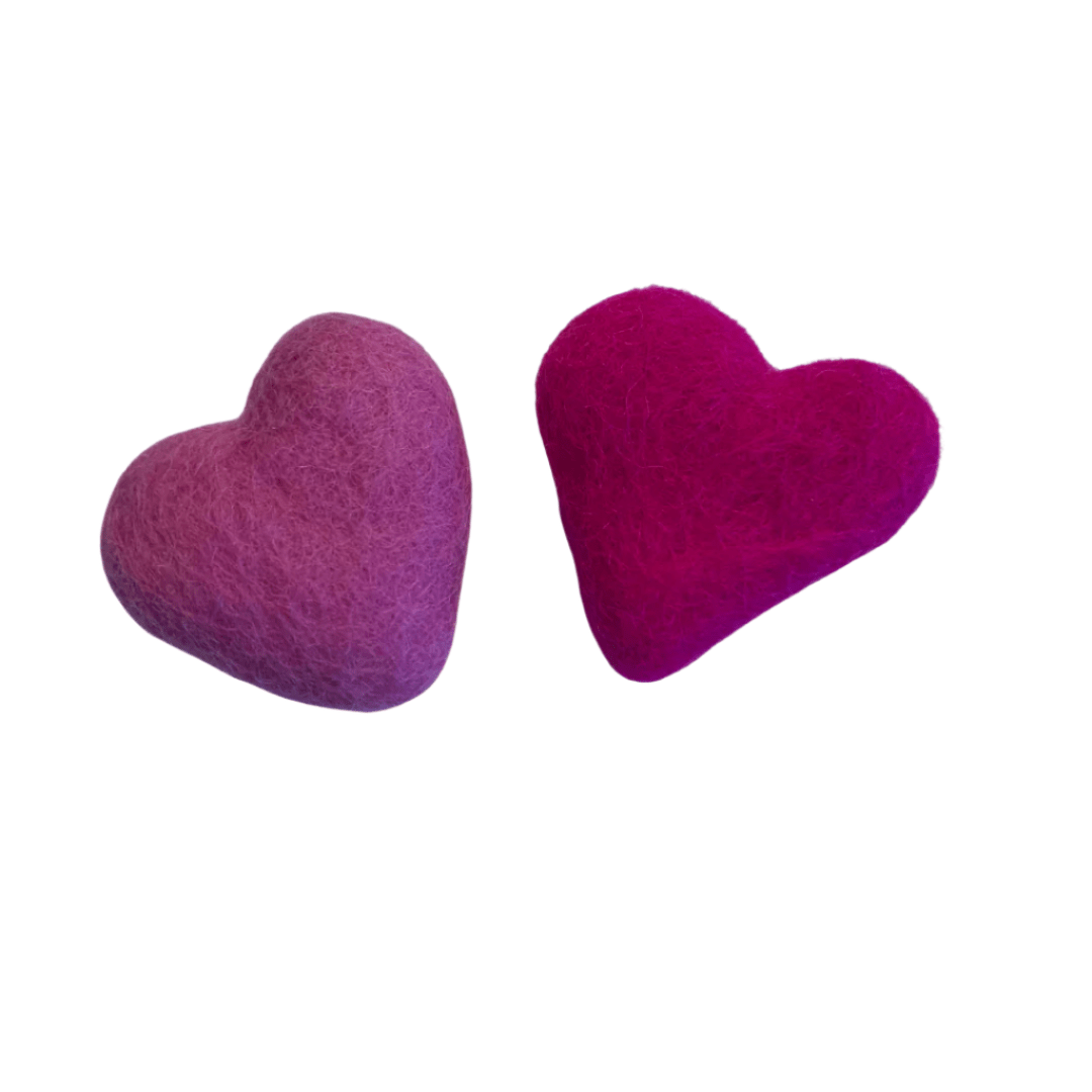 Eco-Friendly Wool Felt Heart Cat Toys - Set of 2
