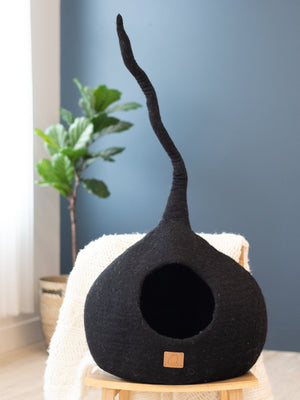 Night Black | Tail Style Cave Cat Bed