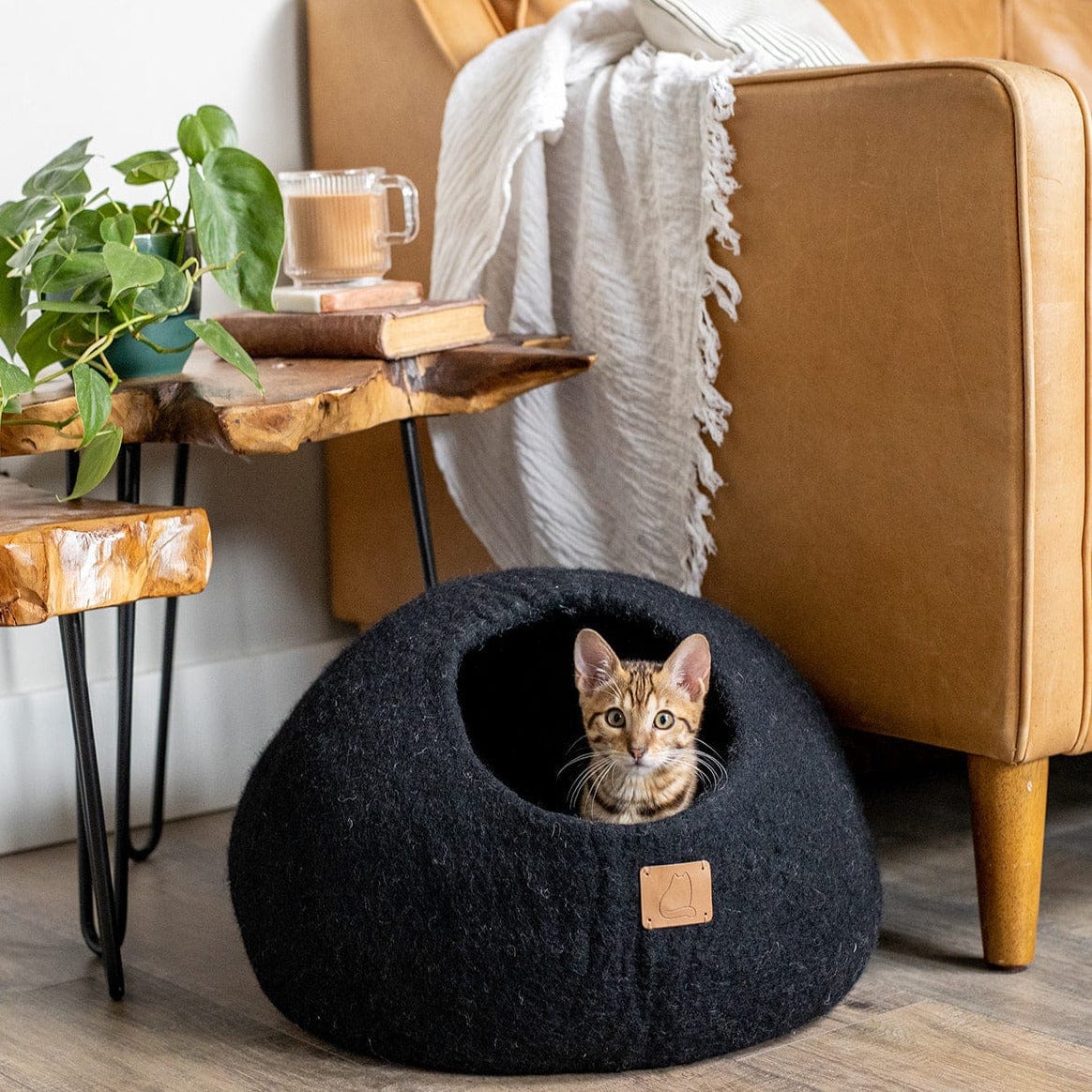 Night Black | Round Style Cave Cat Bed