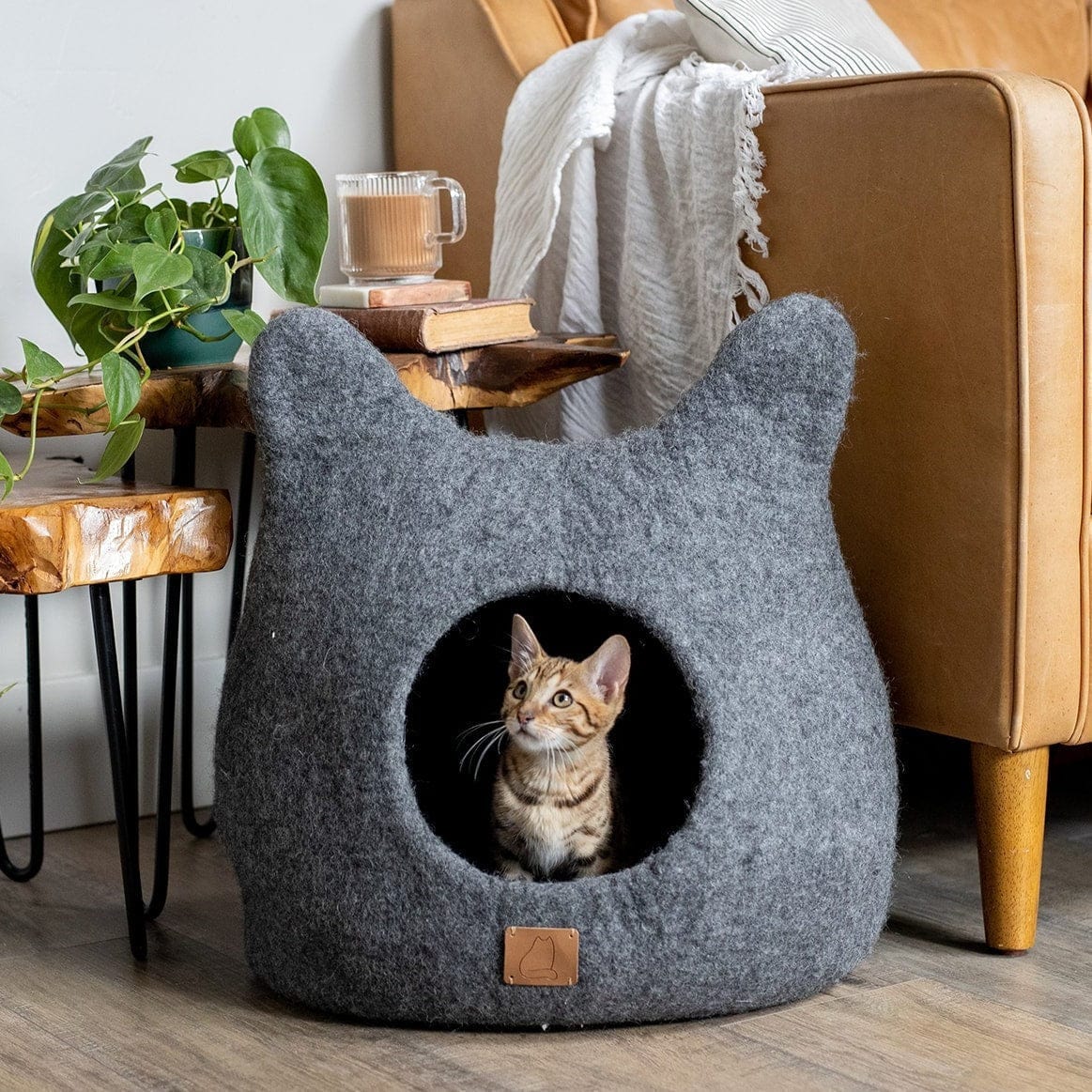 Stone Gray | Ear Style Cave Cat Bed