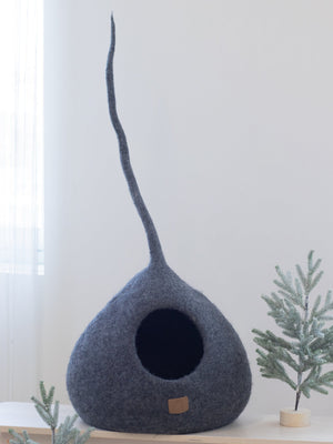 Stone Gray | Tail Style Cave Cat Bed