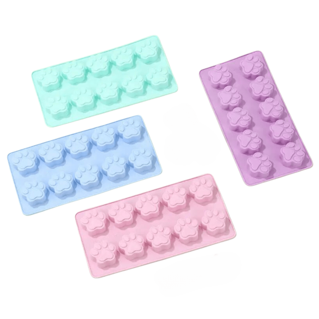 https://triple-t-studios.com/cdn/shop/products/triple-t-studios-silicone-paw-ice-tray-39092964393194_1200x.png?v=1680876239
